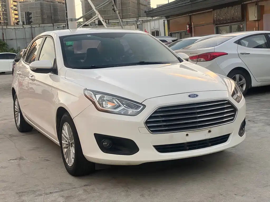 Ford Escort 2016