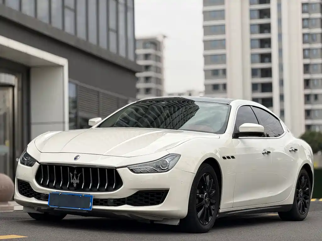 Maserati Ghibli 2018 — фото 1