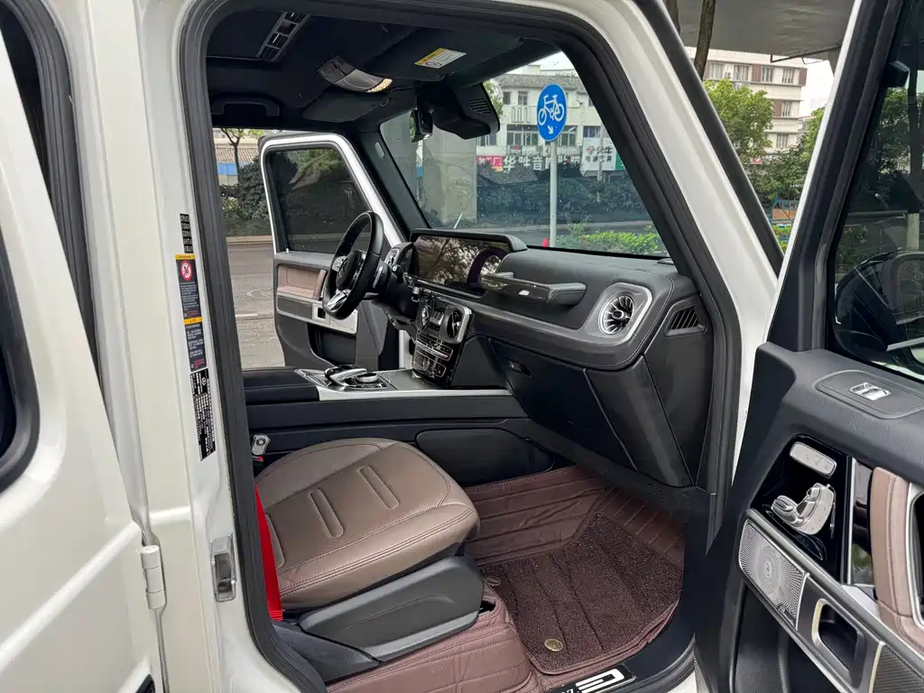 Mercedes-Benz G-Class 2022 — фото 15