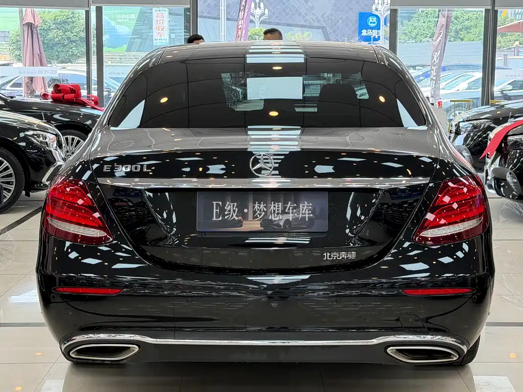 Mercedes-Benz E-Class 2020 — фото 21