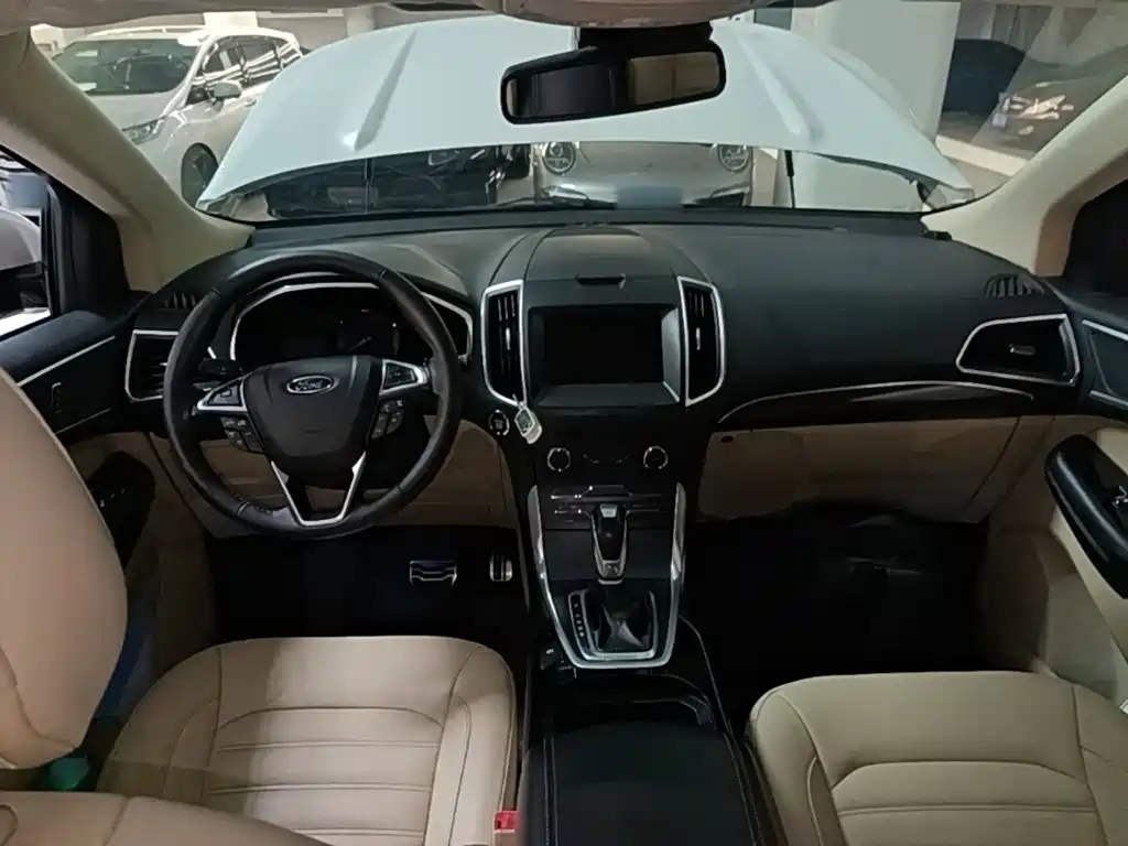 Ford Edge 2015 — фото 10