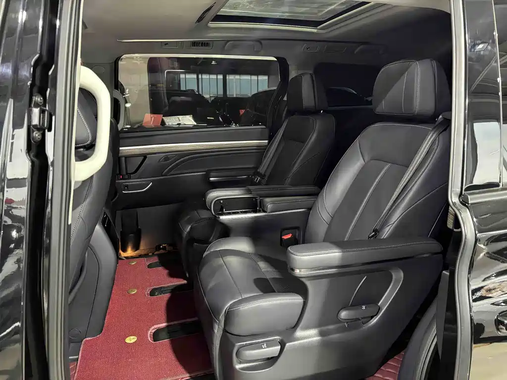 GAC Motor Trumpchi M8 2022 — фото 16