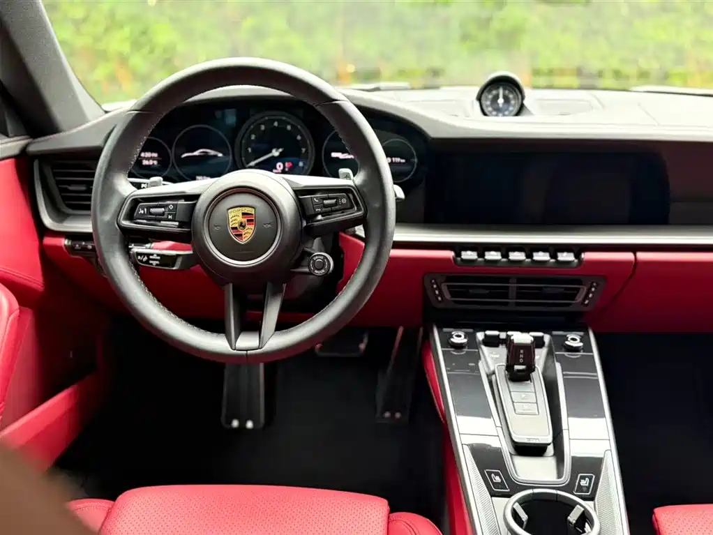 Porsche 911 2021 — фото 12