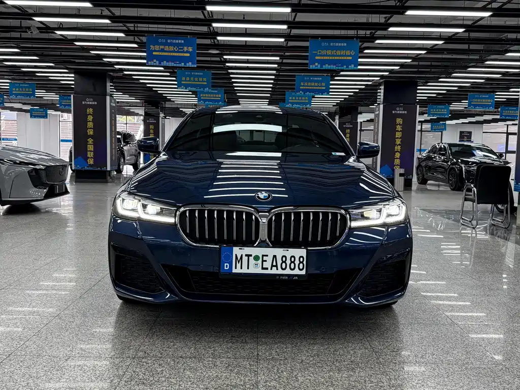 BMW 5 Series 2021 — фото 3