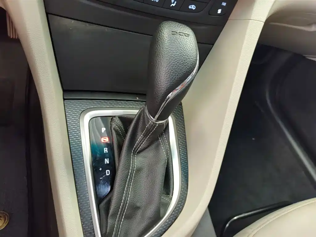Buick Excelle 2019 — фото 14