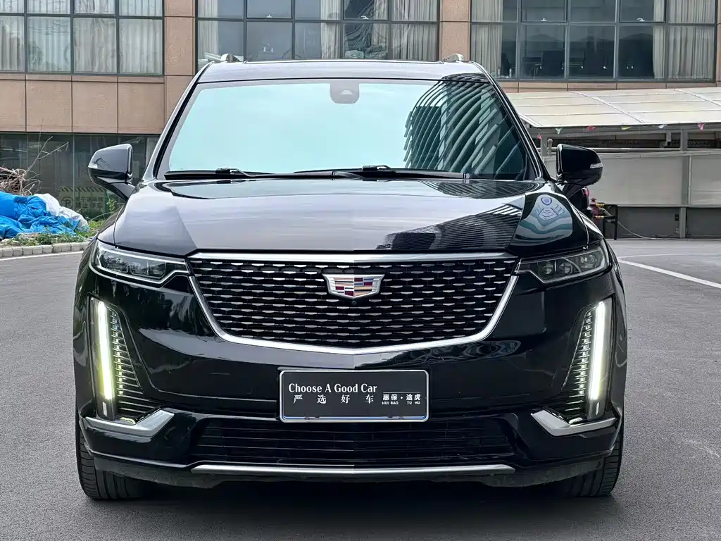 Cadillac XT6 2020 — фото 1