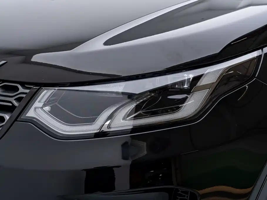 Land Rover Discovery Sport 2023 — фото 12