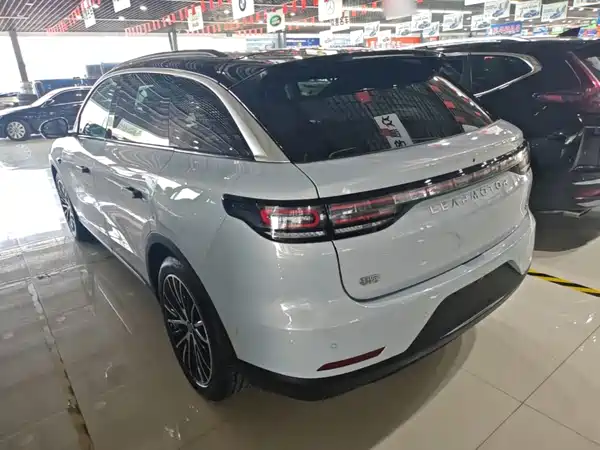 Leapmotor C11 2025