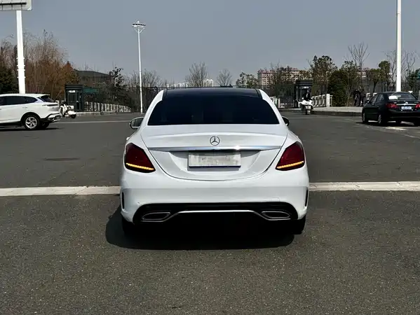 Mercedes-Benz C-Class 2021