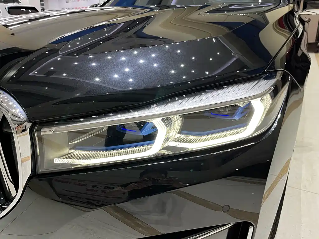 BMW 7 Series 2021 — фото 10