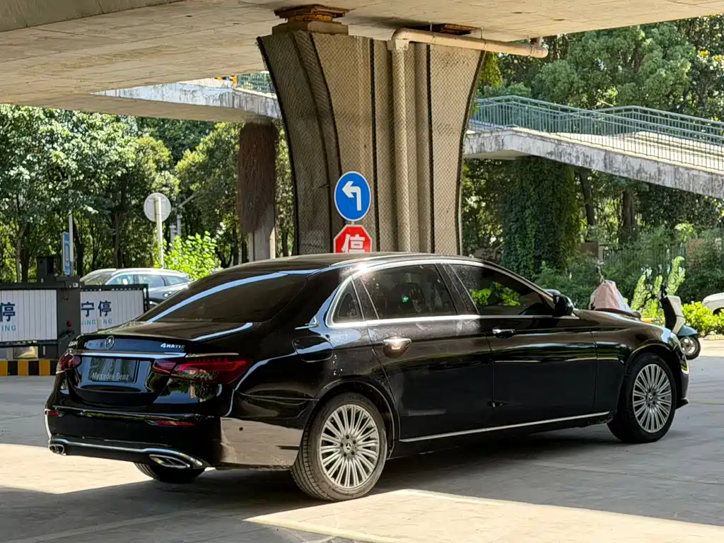 Mercedes-Benz E-Class 2021