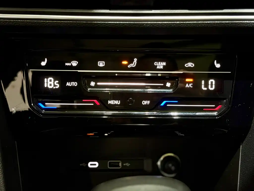Volkswagen Tiguan L 2023 — фото 8