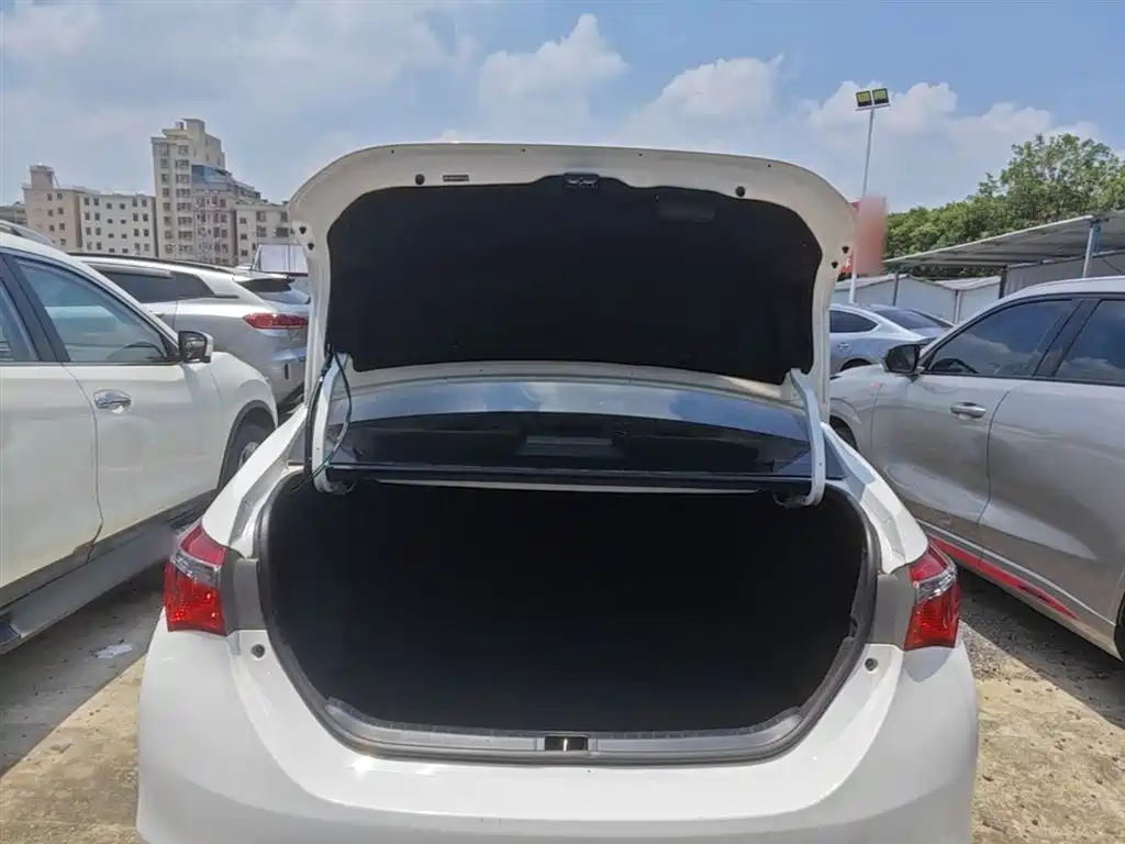 Toyota Corolla 2019 — фото 19