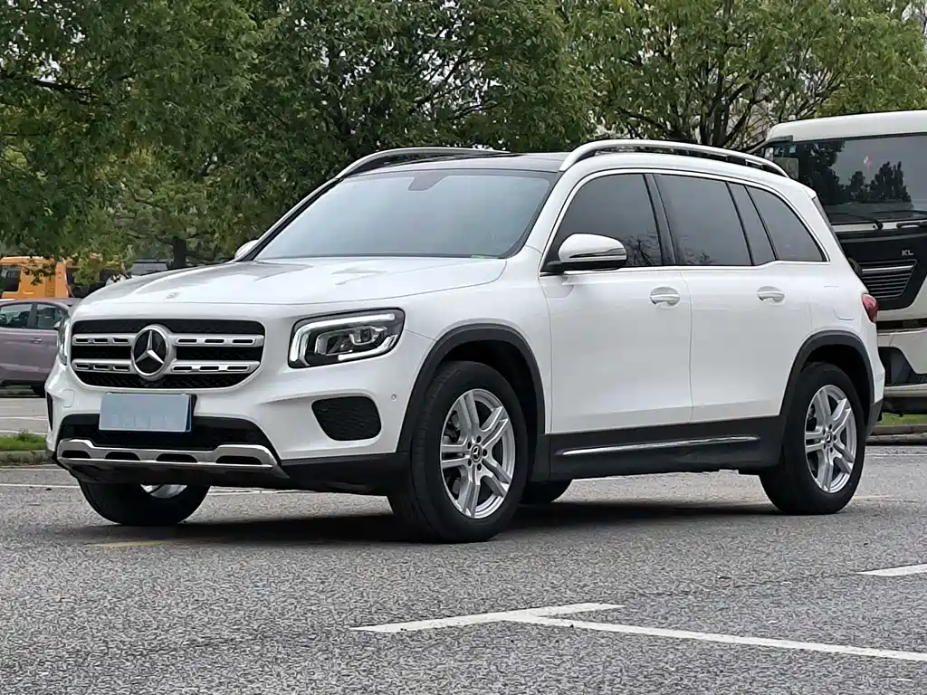 Mercedes-Benz GLB 2021 — фото 1
