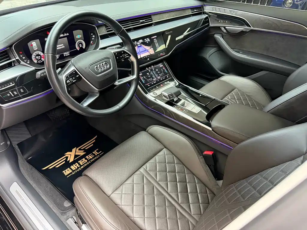 Audi A8 2021 — фото 10