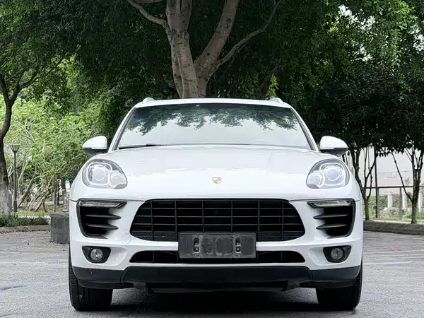 Porsche Macan 2015