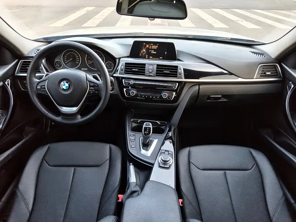 BMW 3 Series 2017 — фото 5