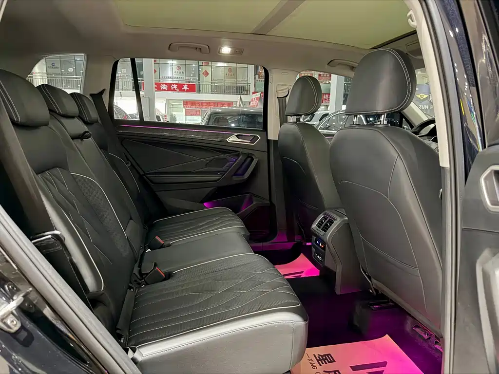 Volkswagen Tiguan L 2023