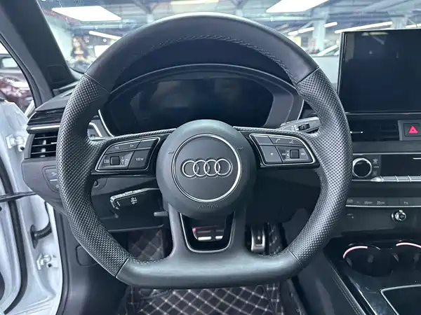 Audi A4L 2024