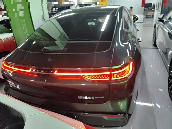 Geely Galaxy Starshine 8 2025
