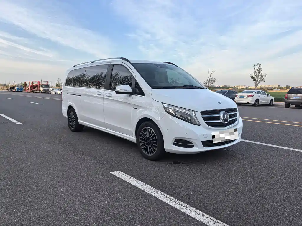 Mercedes-Benz V-Class 2017 — фото 3