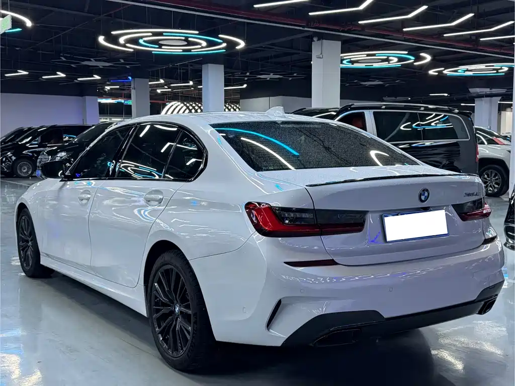 BMW 3 Series 2020 — фото 19
