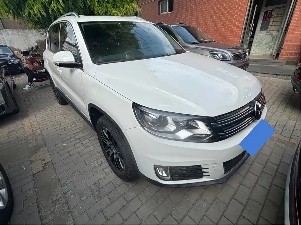 Volkswagen Tiguan 2015 — фото 3