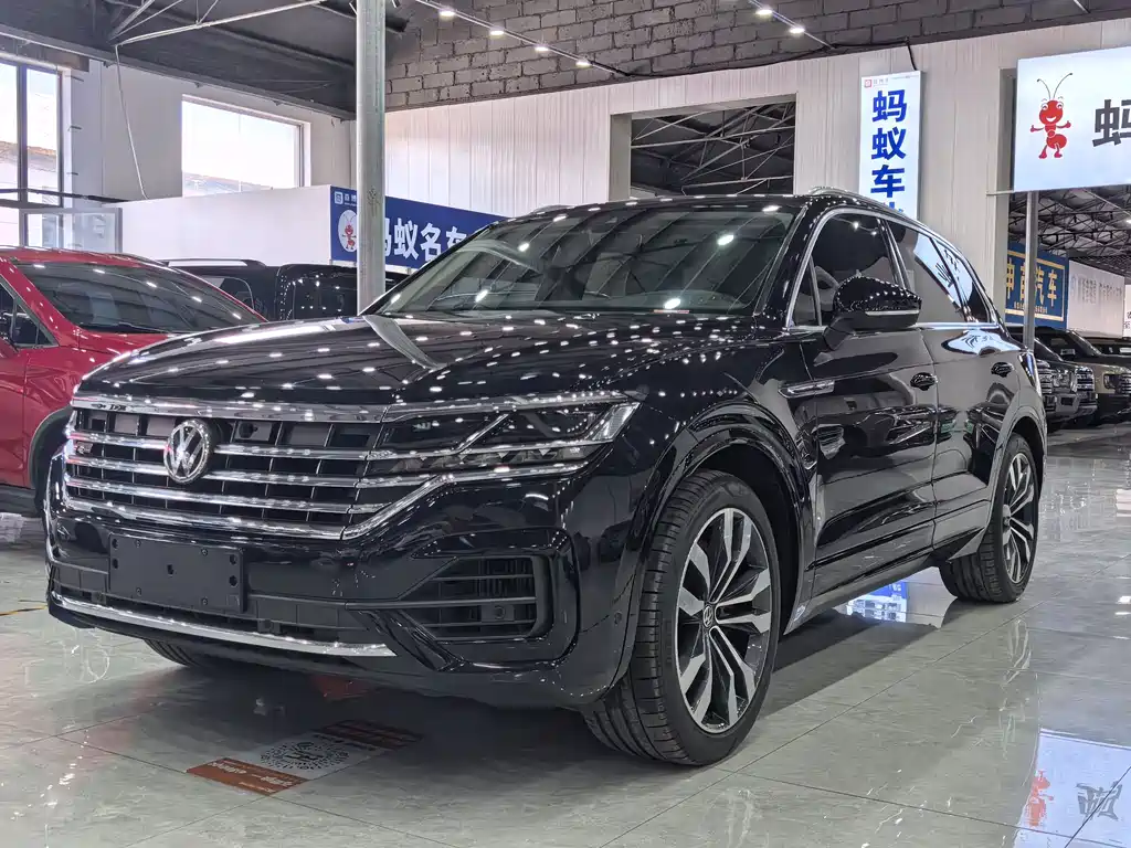Volkswagen Touareg 2019 — фото 1