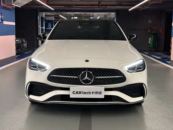 Mercedes-Benz C-Class 2025