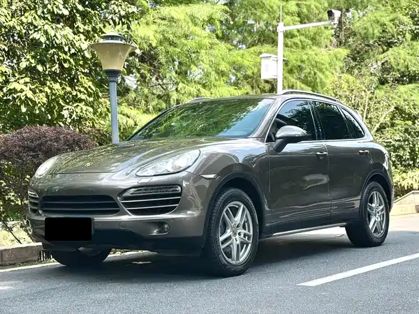 Porsche Cayenne 2014