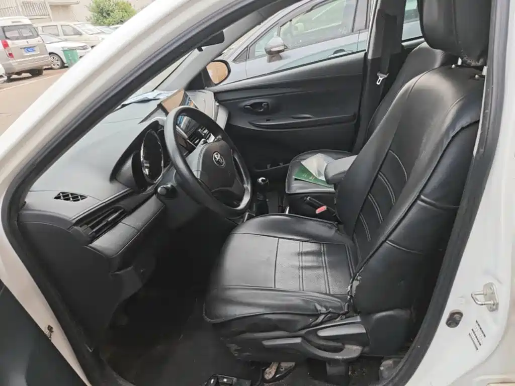 Toyota Vios 2017 — фото 15