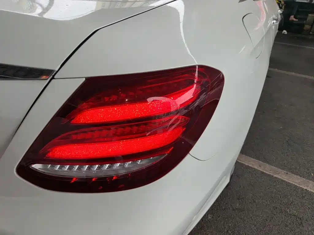 Mercedes-Benz E-Class 2019 — фото 8