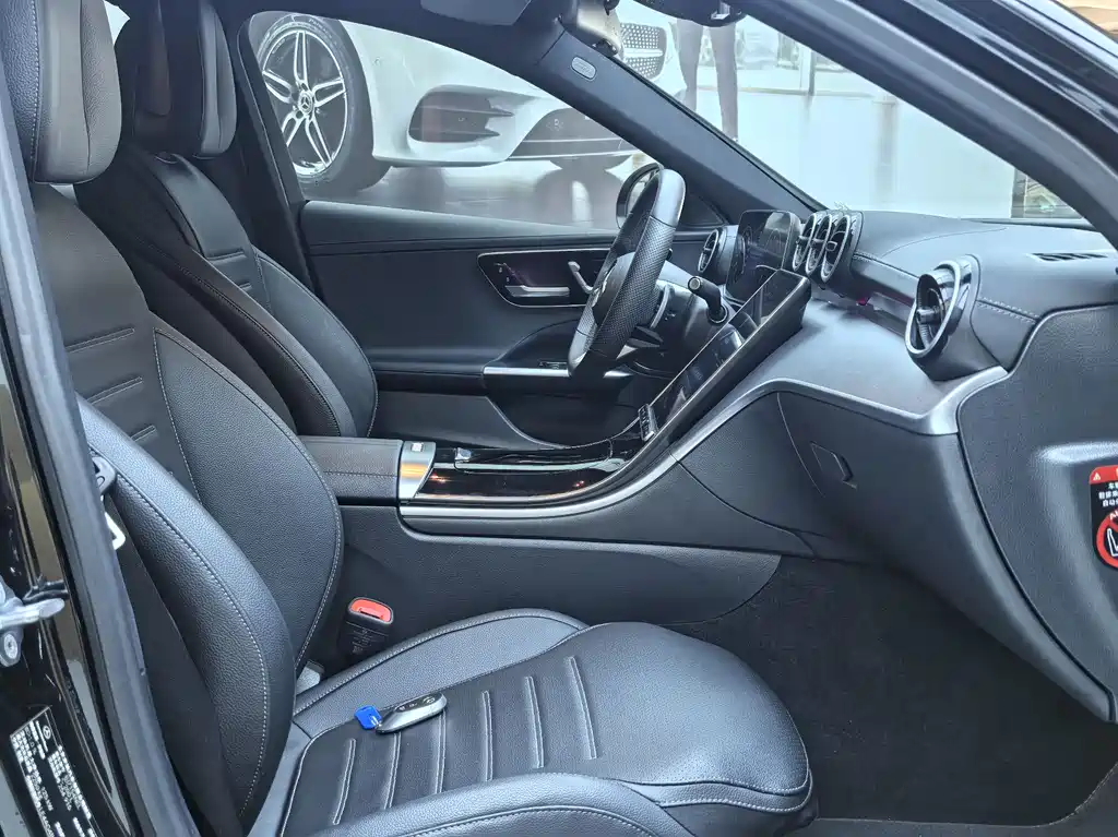 Mercedes-Benz C-Class 2022 — фото 9