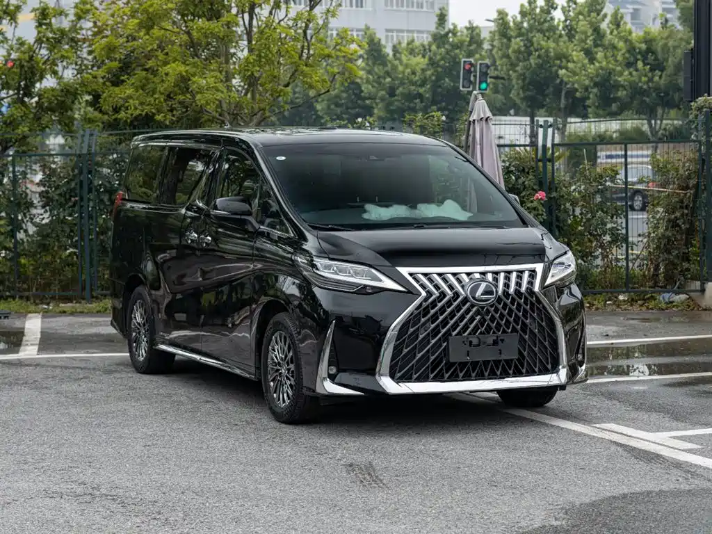 Lexus LM 2020 — фото 3