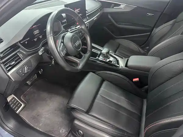 Audi A4L 2022