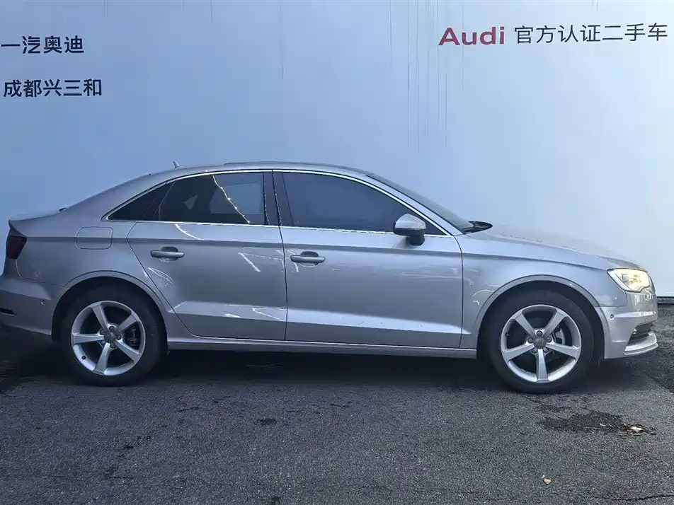 Audi A3 2015 — фото 3