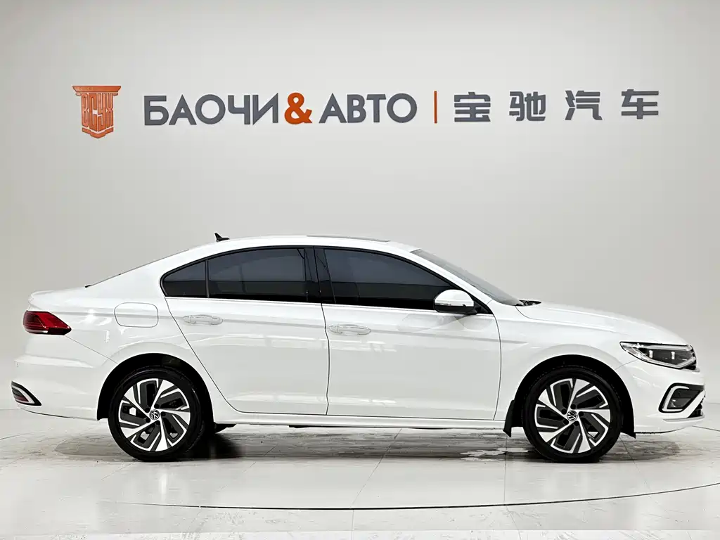 Volkswagen Bora 2023