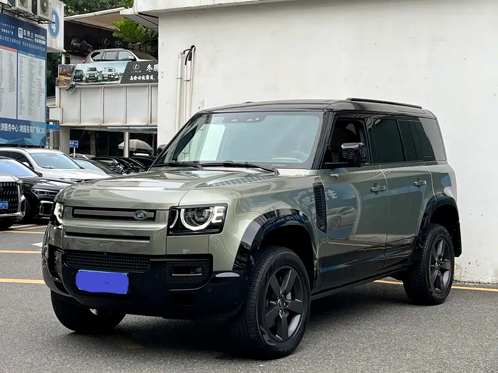 Land Rover Defender 2025 — фото 10