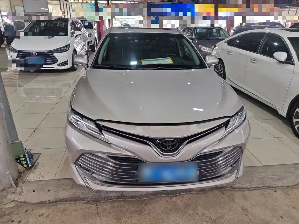 Toyota Camry 2020 — фото 23