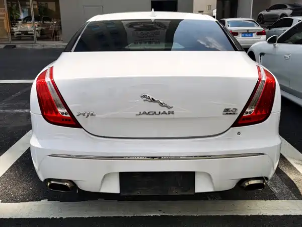 Jaguar XJ 2014