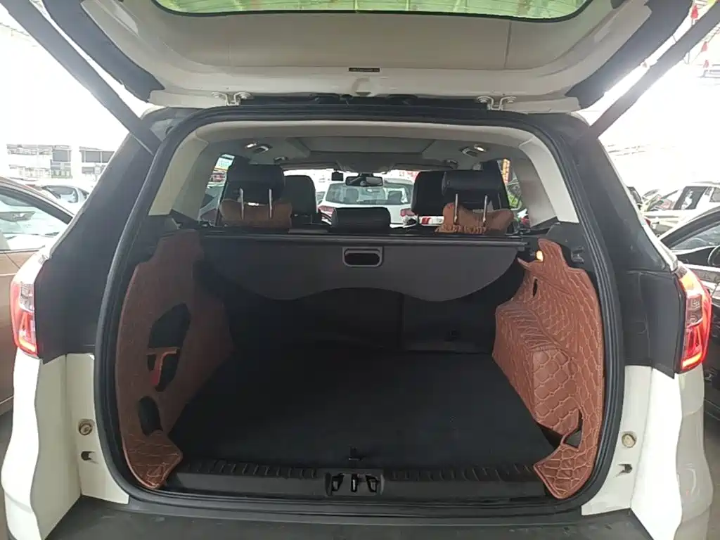 Ford Kuga 2018 — фото 19