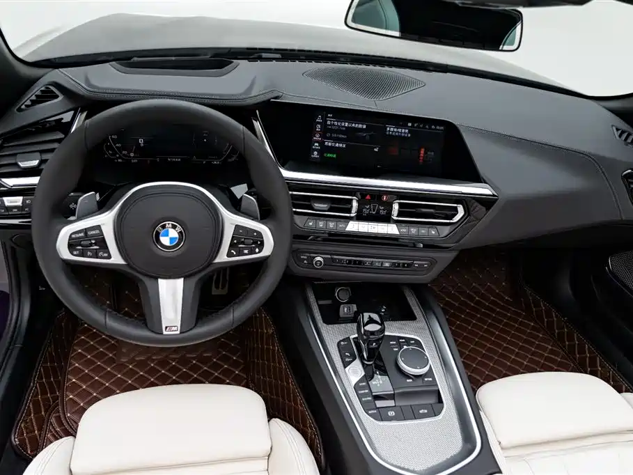 BMW Z4 2024 — фото 11