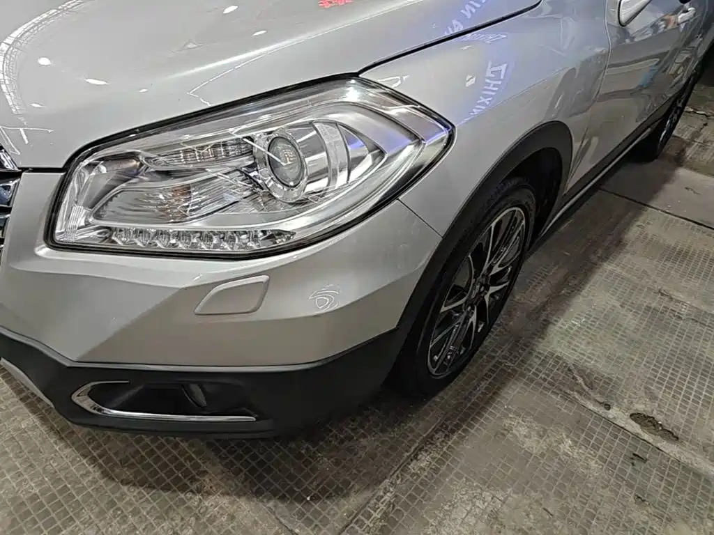 Suzuki S-Cross 2015 — фото 24