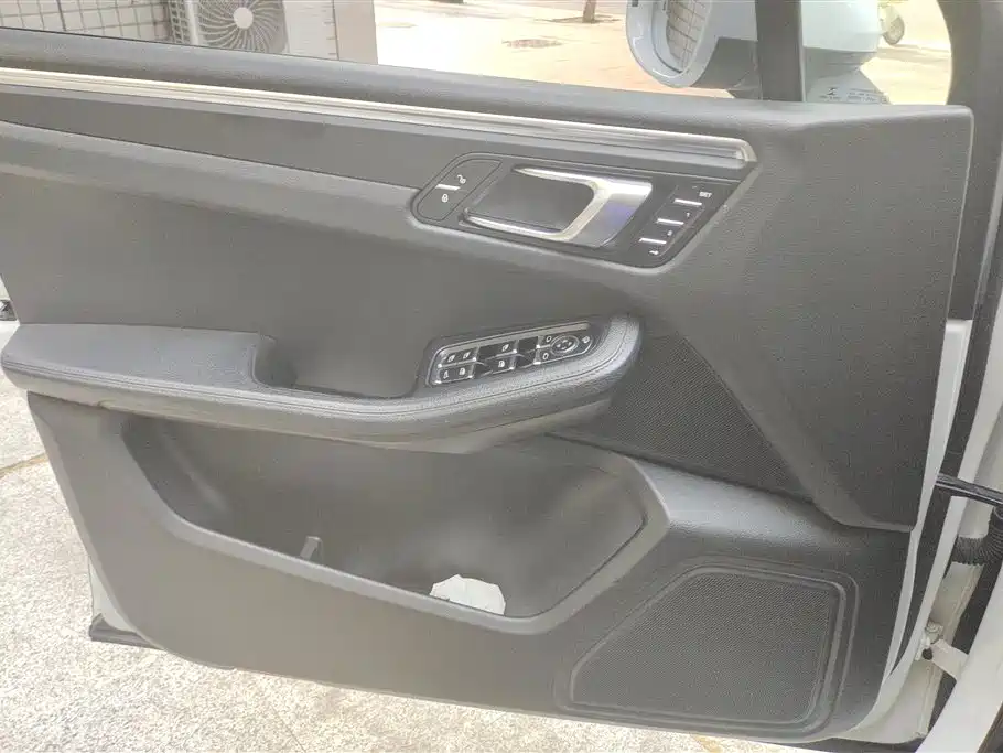 Porsche Macan 2018