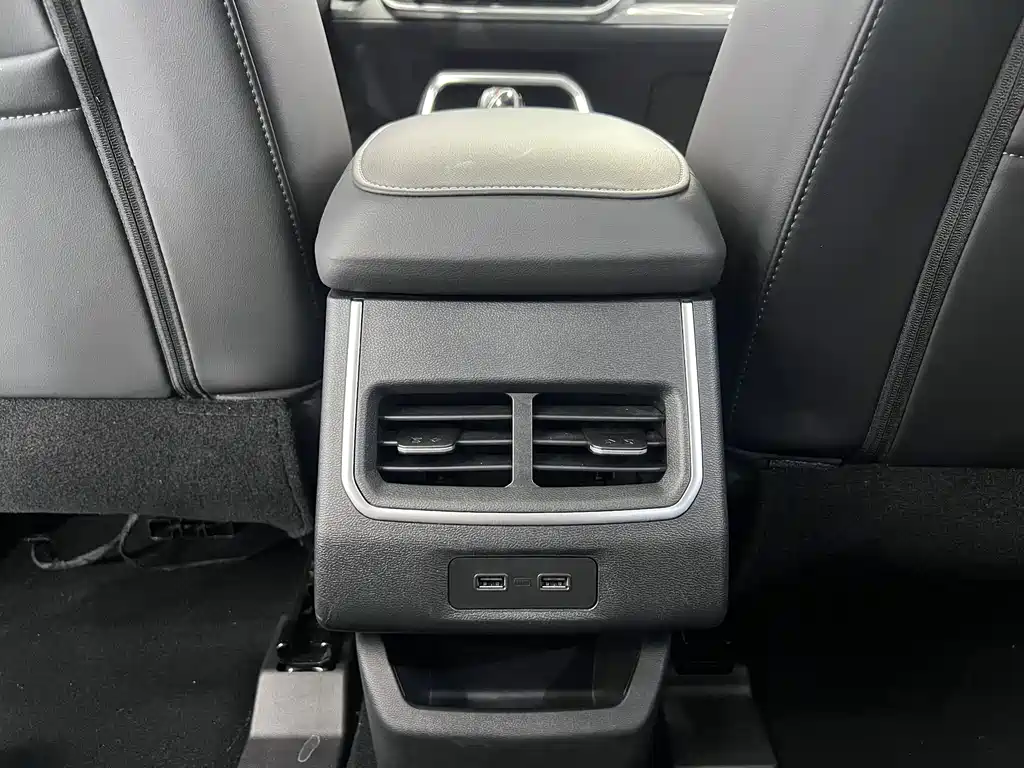 Haval H6 2023 — фото 16