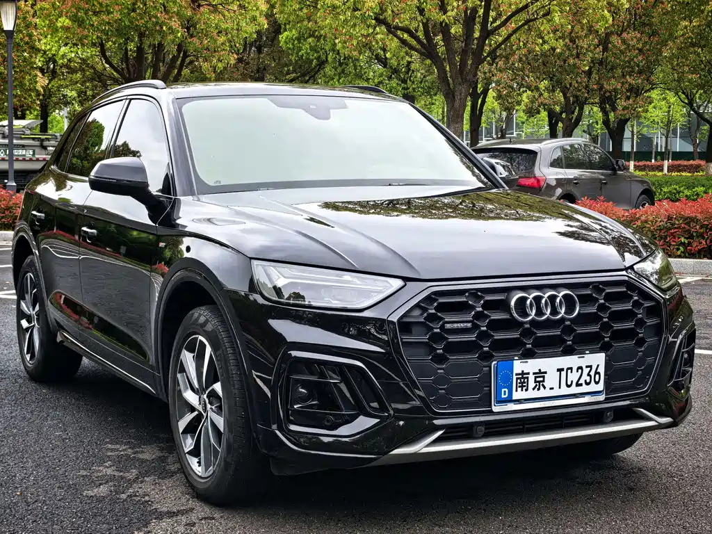 Audi Q5L 2023 — фото 7