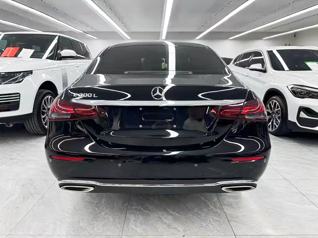 Mercedes-Benz E-Class 2023 — фото 5
