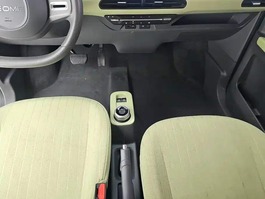 Geely Galaxy Panda 2023 — фото 16