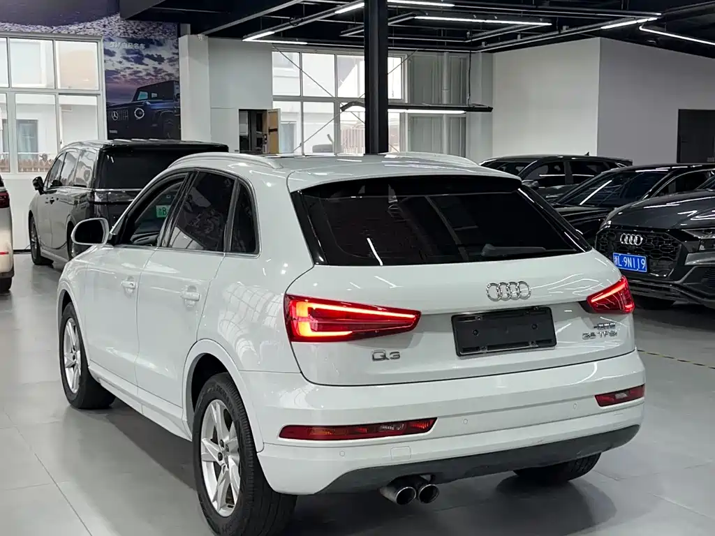 Audi Q3 2017 — фото 6