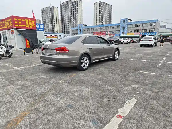 Volkswagen Passat 2013